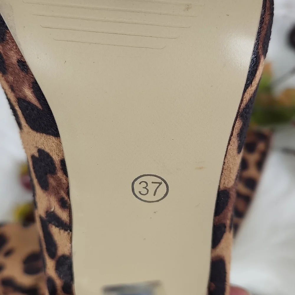 LALA IKAI, Brown Leopard heels, Size 37 - Picture 6 of 9